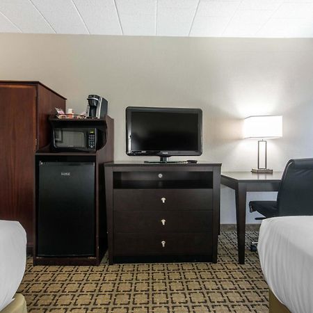 Clarion Inn Cranberry Township Esterno foto