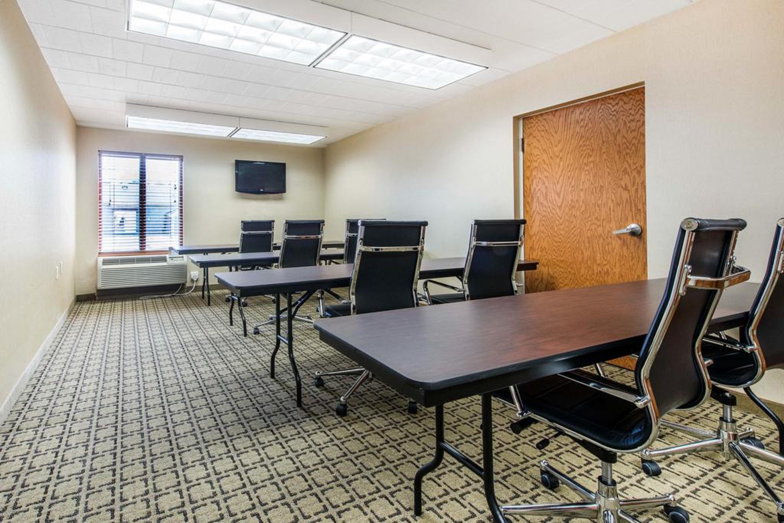 Clarion Inn Cranberry Township Esterno foto