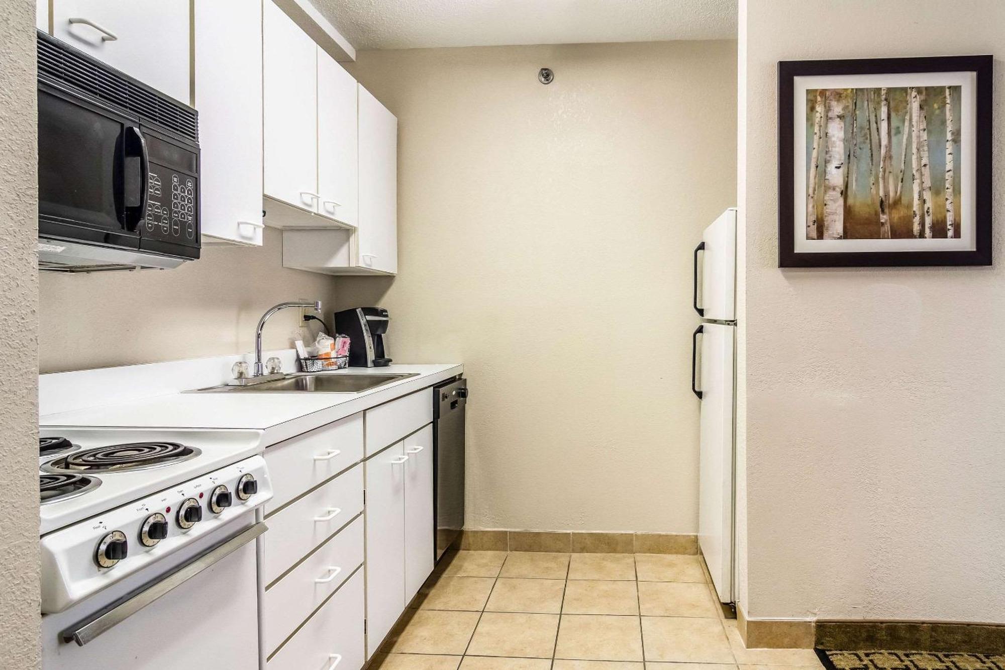 Clarion Inn Cranberry Township Esterno foto